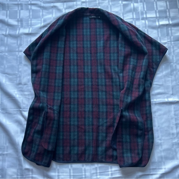 Talula (Aritzia) Plaid Open Front Shorts Sleeve Wool Blend Jacket - Picture 11 of 12